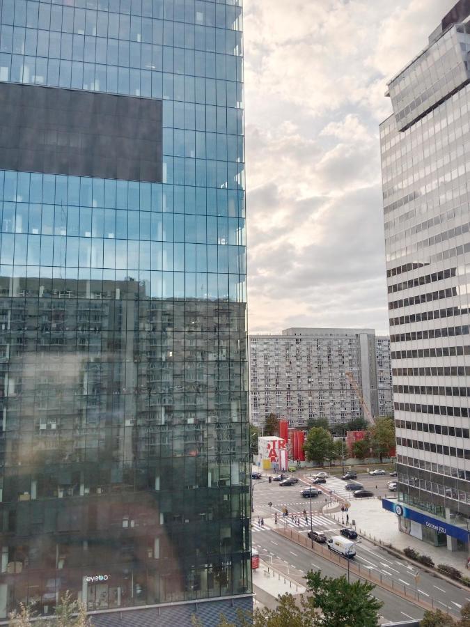 416 Center Free Parking Tamars Warschau